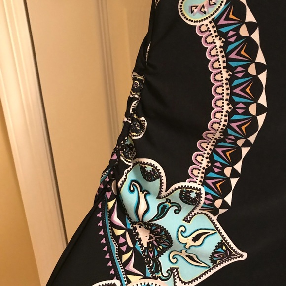 Top - Picture 2 of 7